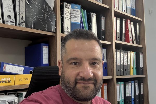 Nikos Sfakianoudis