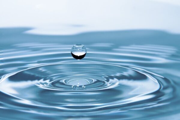 drop-of-water-578897_1280-1024x682